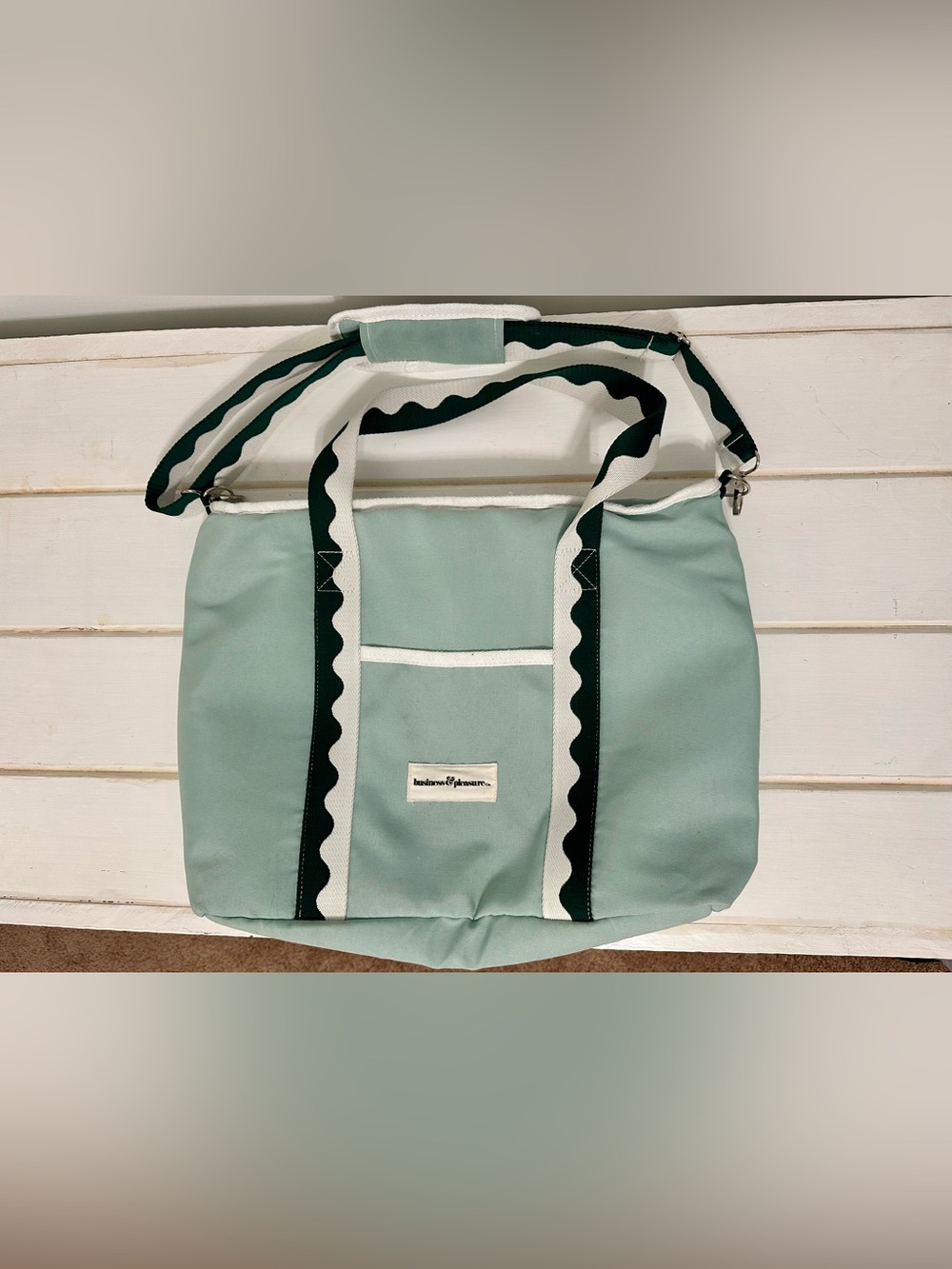 business&pleasure Mint Green Insulated Tote with Scallop Strap Detail - Picture 2 of 5